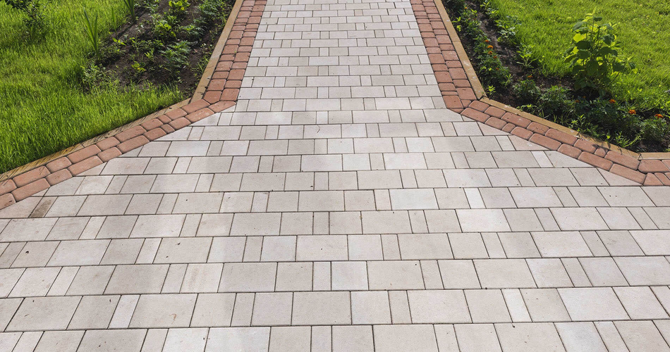 Старый город, красный