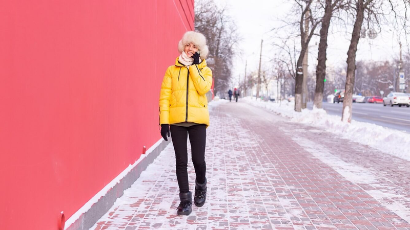 Скользкий тротуар: что делать