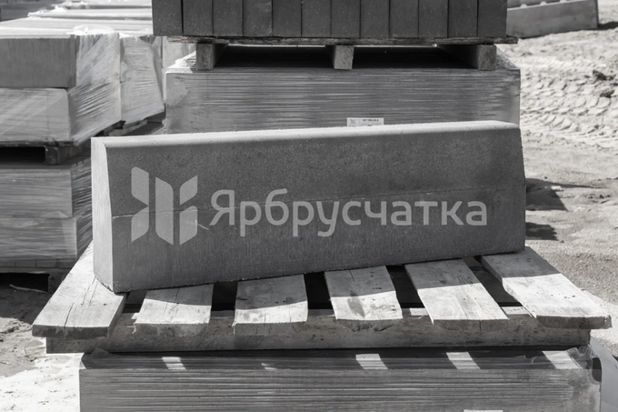 Бордюр дорожный БР100.30.15 (Серый, большой скос)